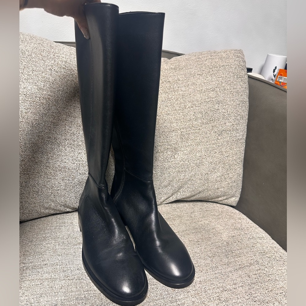 SW Stuart weitzman boot